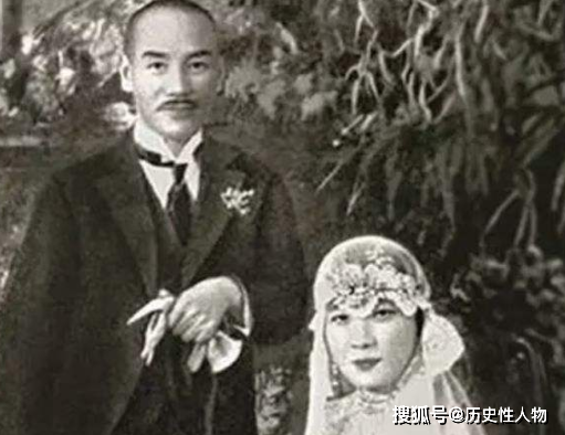 蒋介石|75年蒋介石葬礼那天，宋美龄为了找一个男人，迟到了一个小时之久