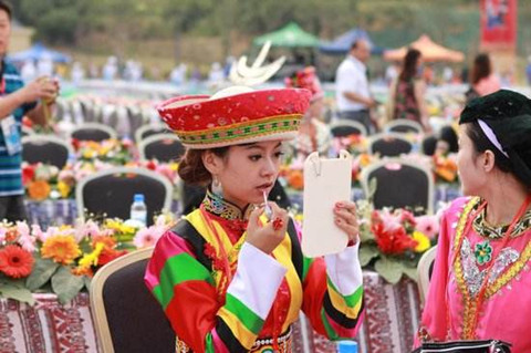 民族■中国这个民族，女孩肤白貌美技艺多，可能有的人还不知道