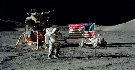月球有毒？美国宇航员登月后，全员出现怪病！专家找出原因
