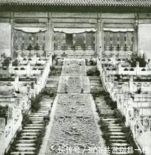 慈禧出逃紫禁城后，日本人拍下当时的照片，看完让人不敢相信