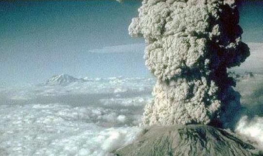 「火山」地球上最大的“火药桶”黄石超级火山，到底有多恐怖？