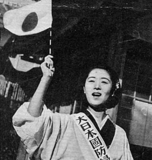 二战的时候，日本女人有多疯狂？说出来你都不一定信！