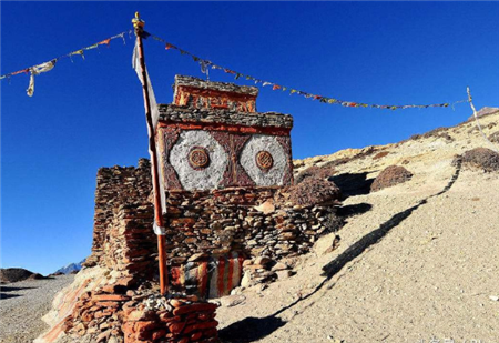 喜马拉雅山中藏600年古国，最后一任国王08年过世，原来这才是西藏最大的秘密(2)