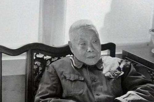 他是中国最后一个太监，因为一个秘密，20年不曾洗澡