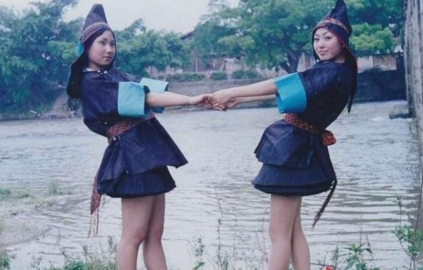 中国最性感的民族，一直穿着5寸长的短裙