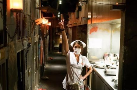 日本的“监狱餐厅”，一进门就会被“女警”捆绑，禁止未成年入内(2)
