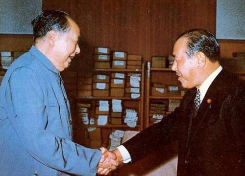 二战结束后，中国为何放弃日本战争赔偿款？周总理一句话点破真相
