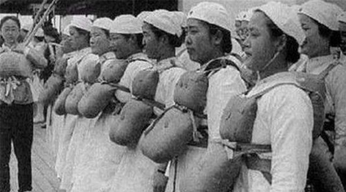 一士兵偷带9名日本女战俘隐居深山，生下73个孩子，被判刑12年