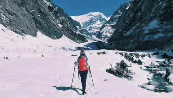 需要|喜马拉雅山又出“大事”，伴随着冰雪融化，湖底惊现惊恐一幕