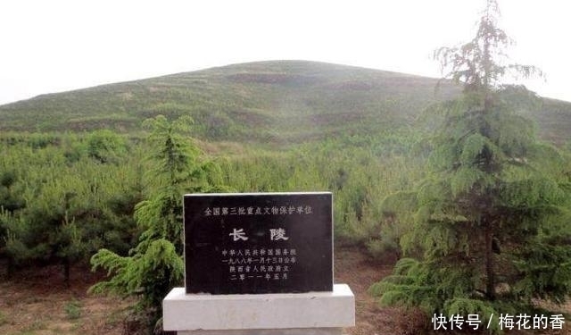 项羽|刘邦项羽墓地对比: 一座雄壮千里倚山傍水, 一座杂草丛生无人看守。