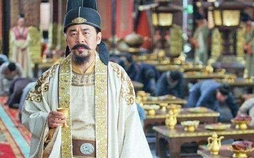 赵匡胤|赵匡胤为什么将皇位传给弟弟？最后一点不说你可能想不到