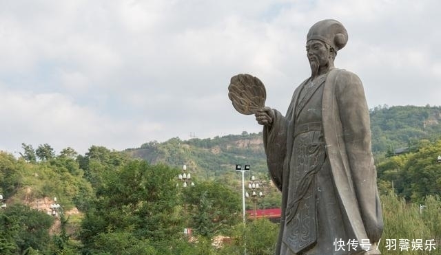 诸葛亮|诸葛亮上方谷火攻司马懿，天降大雨后，他为何阻止部下用箭射杀？