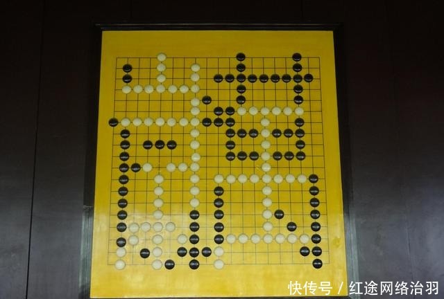 朱元璋|皇帝和大臣下棋输了，龙颜大怒，大臣说了8个字，皇帝：重赏