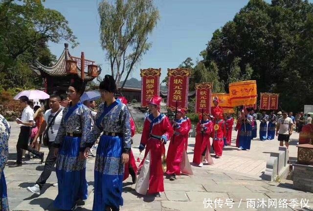 王安石|士子考卷犯忌，仅仅丢了状元郎头衔，这个皇帝真厚道