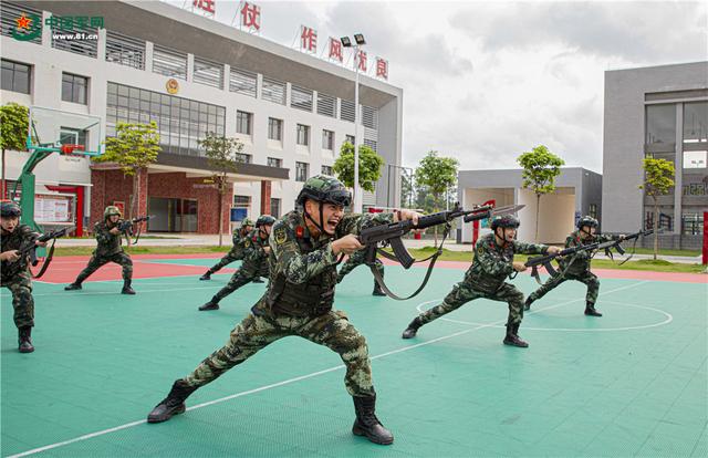 训练■超清直击：武警官兵春季大练兵火热现场，血性来袭！