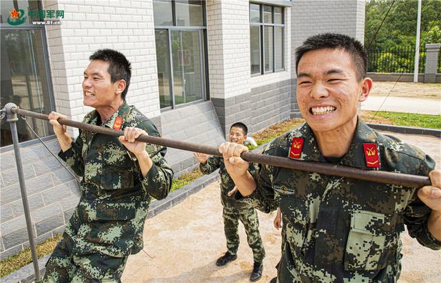 训练■超清直击：武警官兵春季大练兵火热现场，血性来袭！