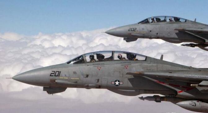 “飞鲨”与“雄猫”，歼-15是中国版F-14？重型舰载机出路如何
