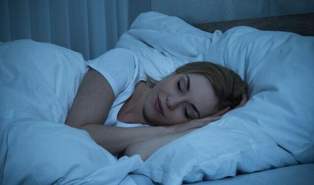 为什么睡觉时，身体会突然「抖」一下？是大脑在试探死亡吗？